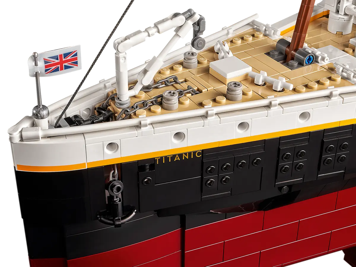 10294 ESCLUSIVA LEGO ICONS - Titanic LEGO®