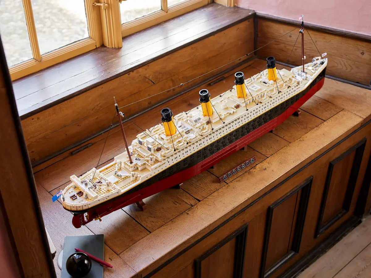 10294 ESCLUSIVA LEGO ICONS - Titanic LEGO®