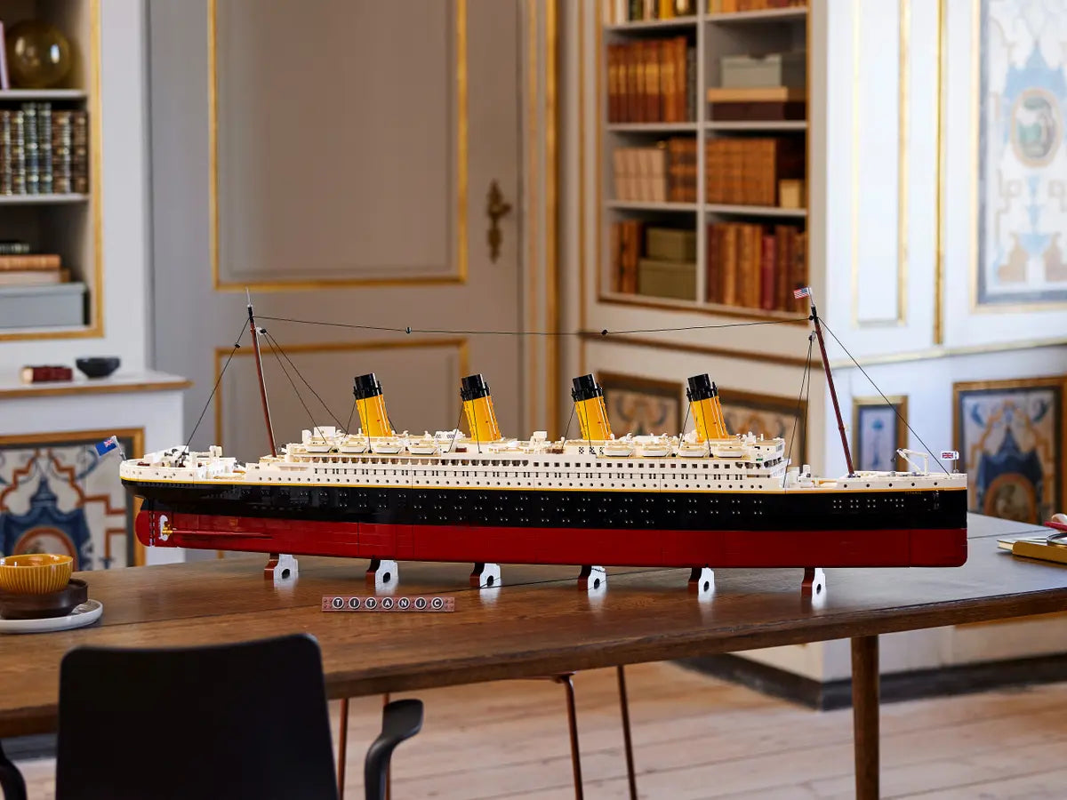 10294 ESCLUSIVA LEGO ICONS - Titanic LEGO®