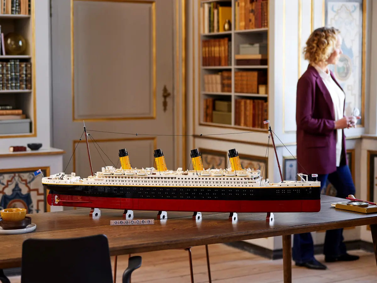10294 ESCLUSIVA LEGO ICONS - Titanic LEGO®