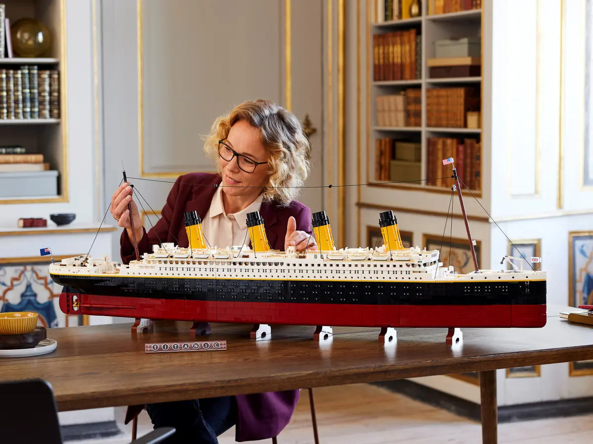 10294 ESCLUSIVA LEGO ICONS - Titanic LEGO®