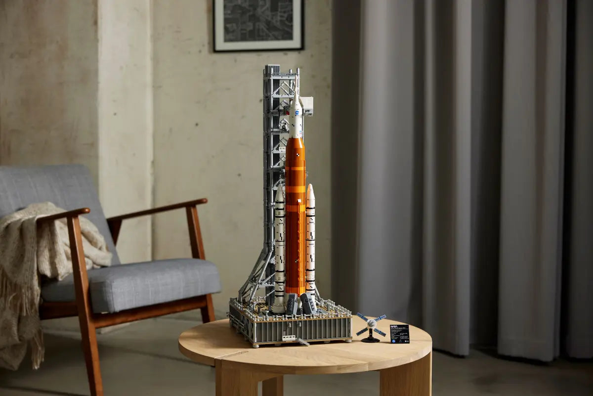 10341 ESCLUSIVA LEGO ICONS - Sistema di lancio spaziale NASA Artemis