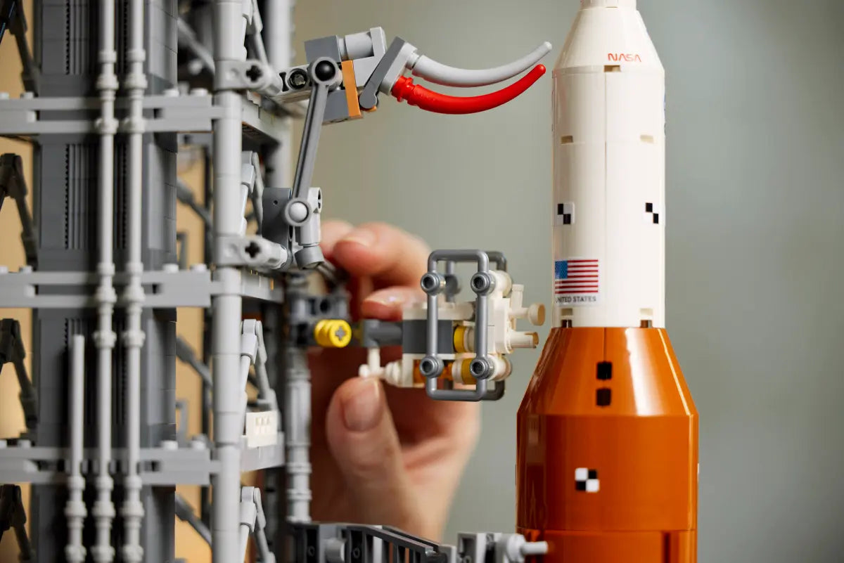 10341 ESCLUSIVA LEGO ICONS - Sistema di lancio spaziale NASA Artemis