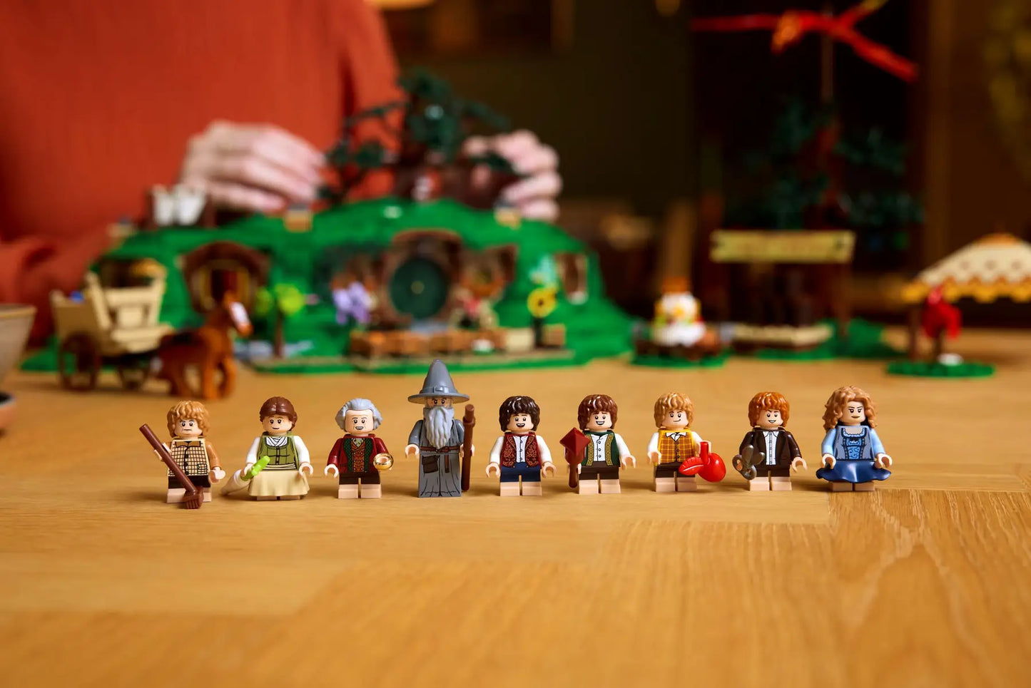 10354 ESCLUSIVA LEGO ICONS - Il Signore degli Anelli: la Contea