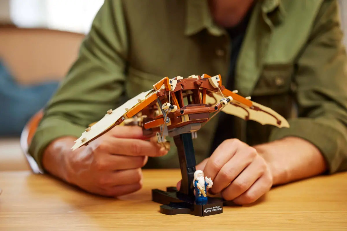 10363 LEGO ICONS - Macchina volante di Leonardo da Vinci
