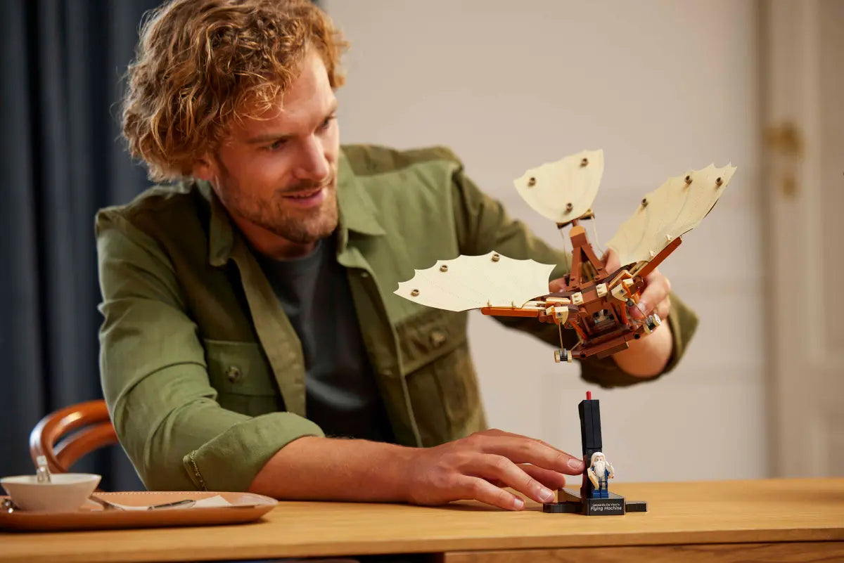10363 LEGO ICONS - Macchina volante di Leonardo da Vinci