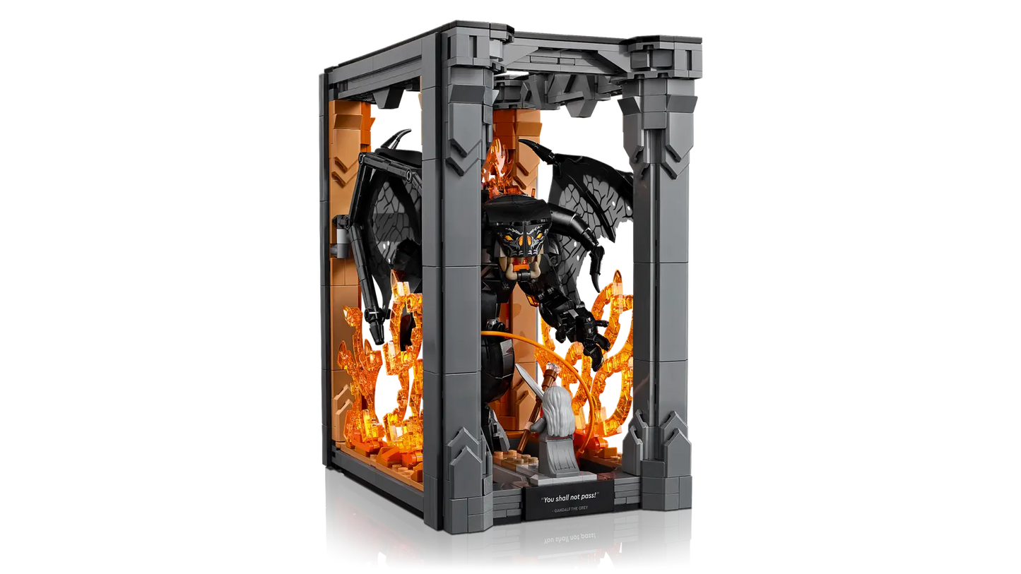 10367 LEGO ICONS - Il Signore degli Anelli: Book Nook del Balrog™