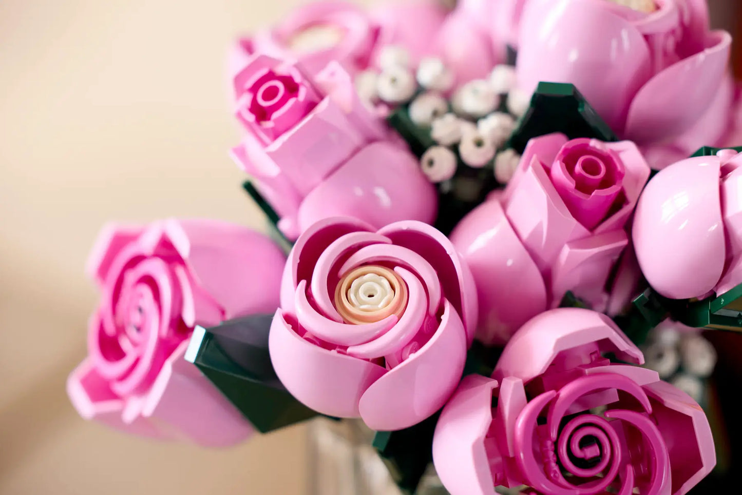 DISPONIBILE DA OTTOBRE 2025 - 10374 LEGO ICONS - Bouquet di rose rosa