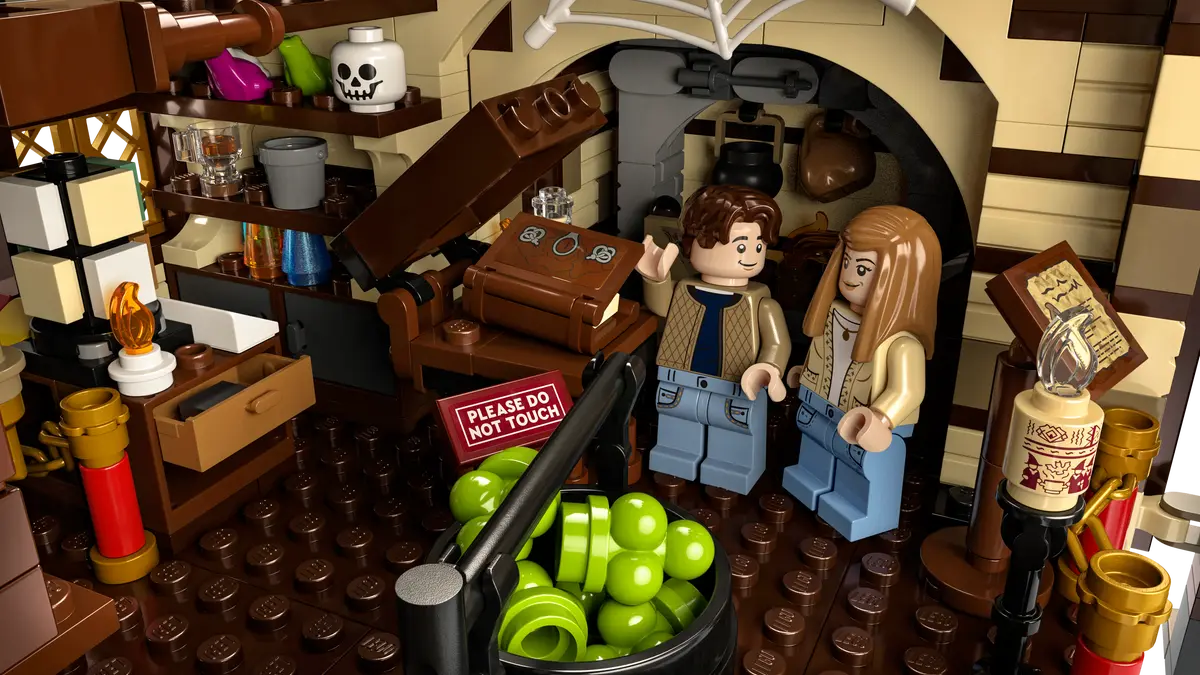 21341 ESCLUSIVA LEGO Ideas - Disney Hocus Pocus: il cottage delle sorelle Sanderson