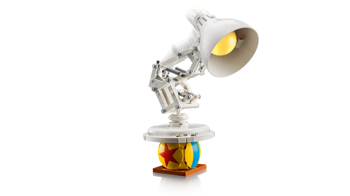 DISPONIBILE DA GIUGNO 2025 - 21357 LEGO IDEAS - Disney Pixar Luxo Jr.