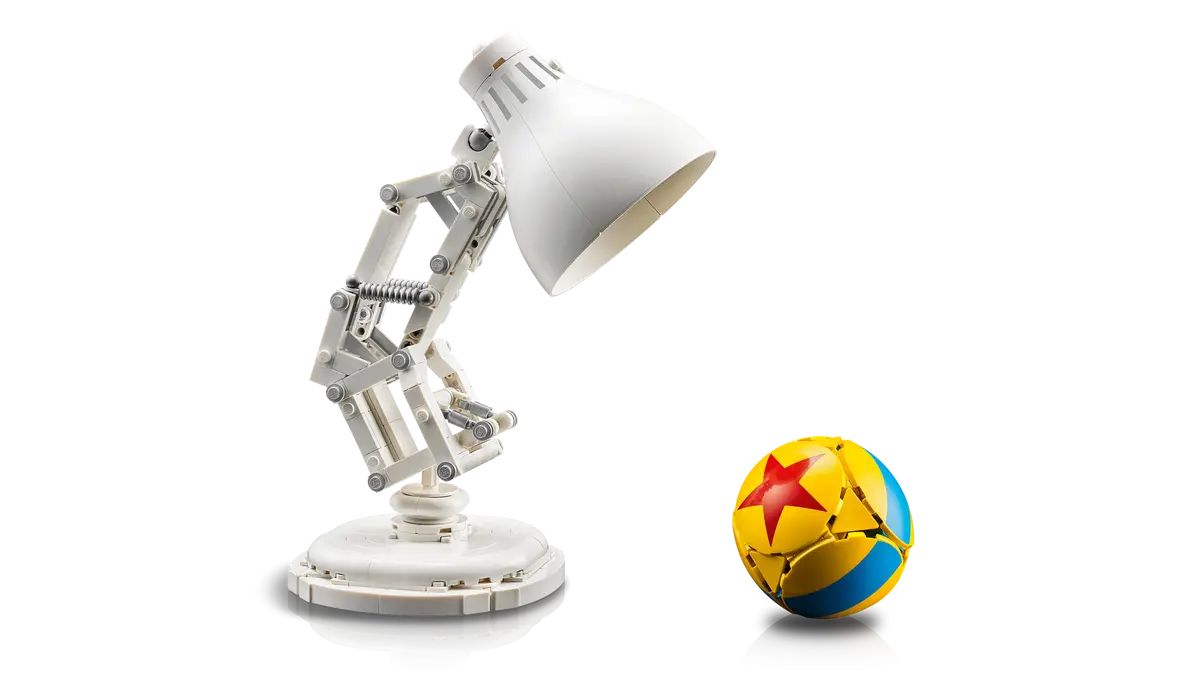 DISPONIBILE DA GIUGNO 2025 - 21357 LEGO IDEAS - Disney Pixar Luxo Jr.