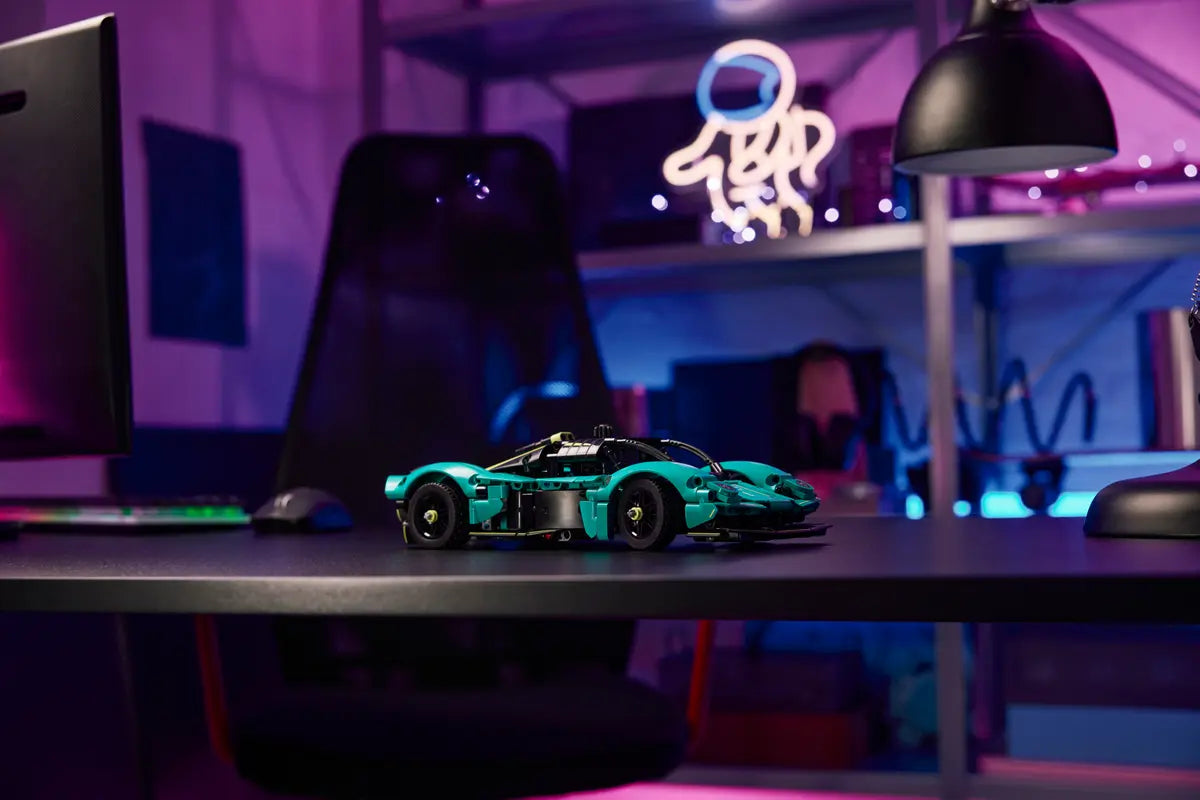 DISOINIBILE DA GIUGNO 2025 - 42208 LEGO Technic - Aston Martin Valkyrie