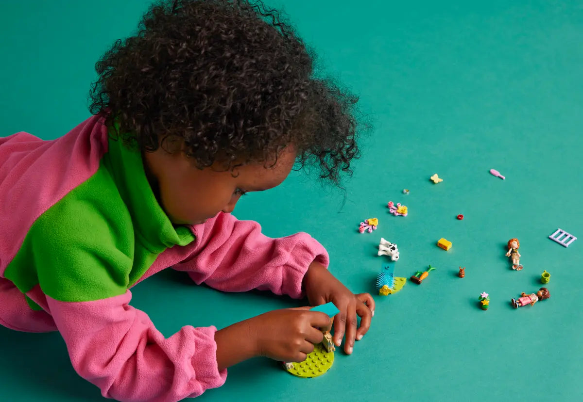 42607 LEGO Friends - Stalla del vitellino di Autumn