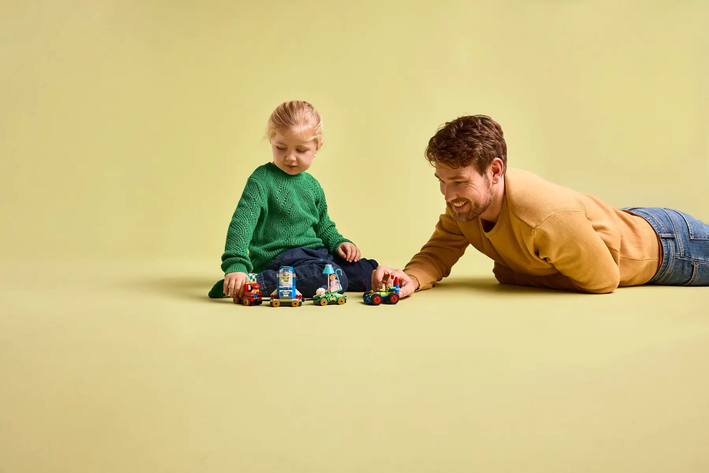 43264 LEGO Disney - Toy Story: Treno e Auto RC celebrativi