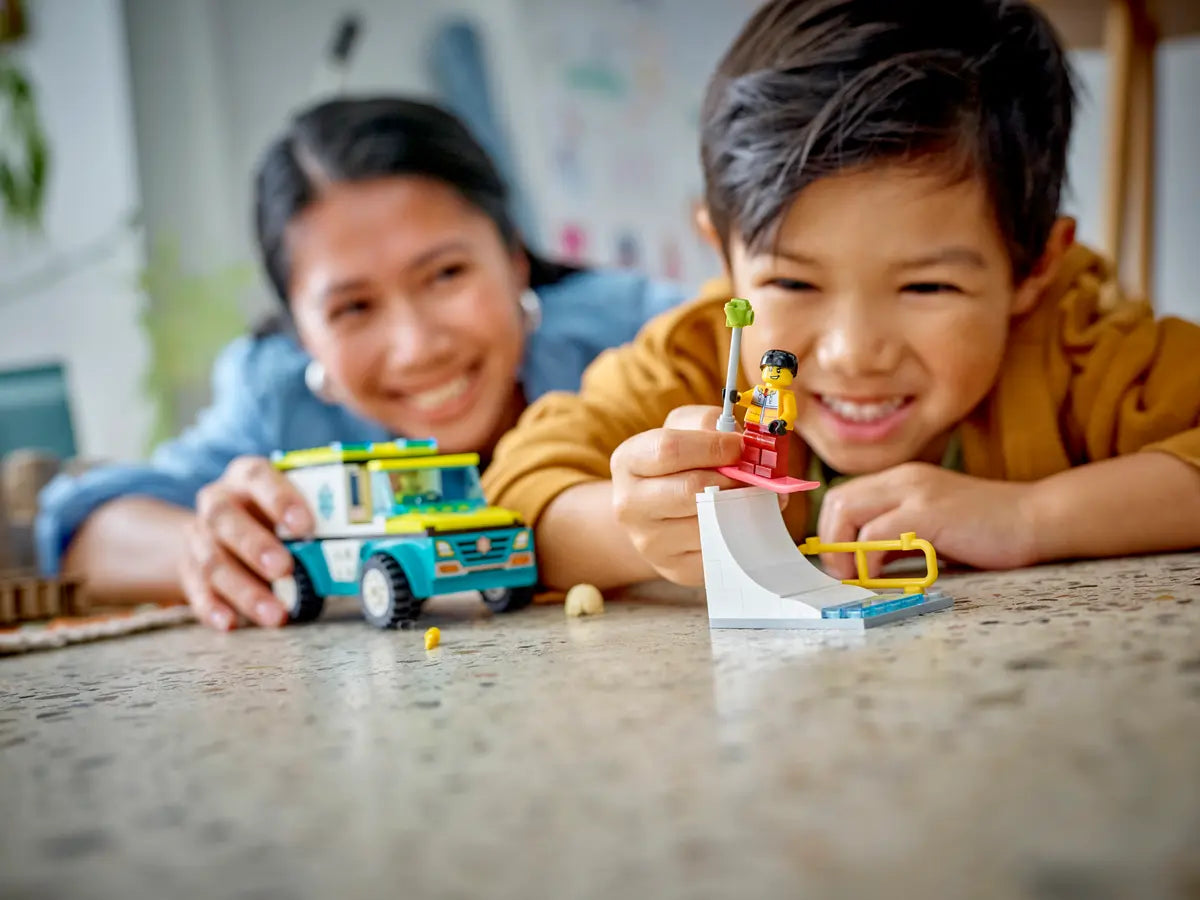 60403 LEGO City - Ambulanza di emergenza e snowboarder