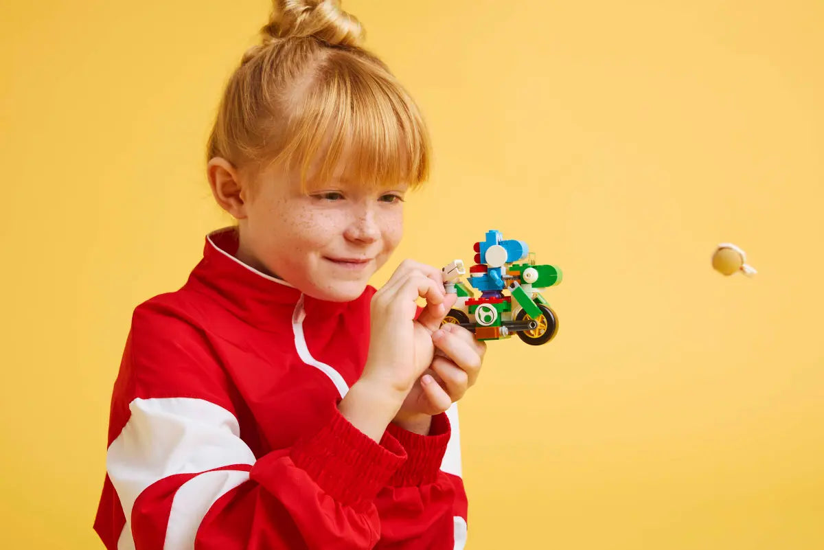 72031 LEGO Super Mario - Mario Kart™: Moto Yoshi
