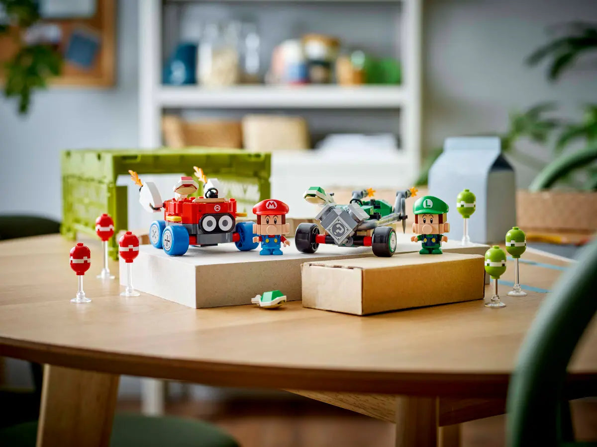 72034 LEGO Super Mario - Mario Kart™: Baby Mario vs Baby Luigi