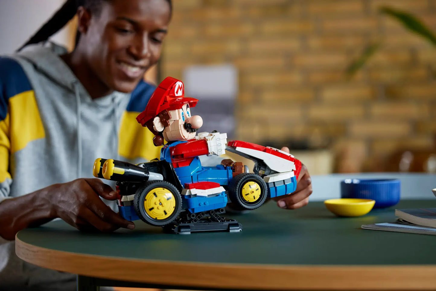 DISPONIBILE DA LUGLIO 2025 - 72037 LEGO Super Mario - Mario Kart™: Mario e Kart standard