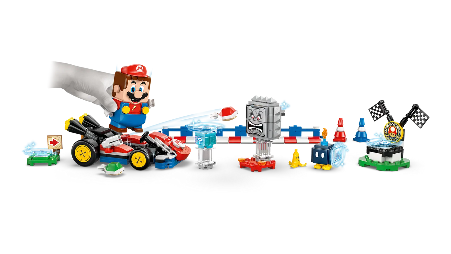 72043 LEGO Super Mario - Mario Kart™ – LEGO® Mario™ interattivo e Kart standard