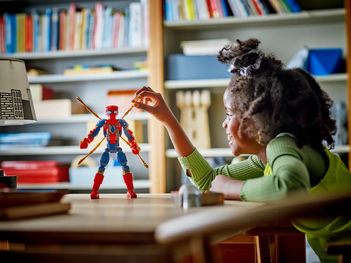 76298 LEGO Marvel - Personaggio costruibile di Iron Spider-Man