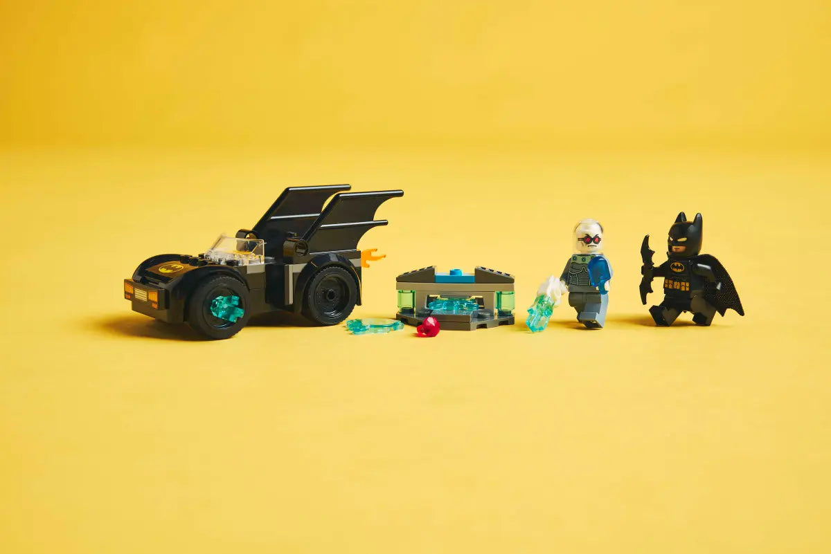 76301 LEGO DC Super Heroes - Batman™ e Batmobile™ contro Mr. Freeze™