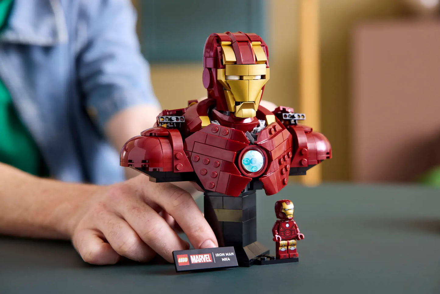 76327 LEGO Marvel - Busto di Iron Man MK4