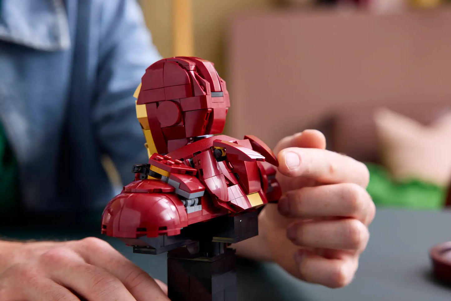 76327 LEGO Marvel - Busto di Iron Man MK4