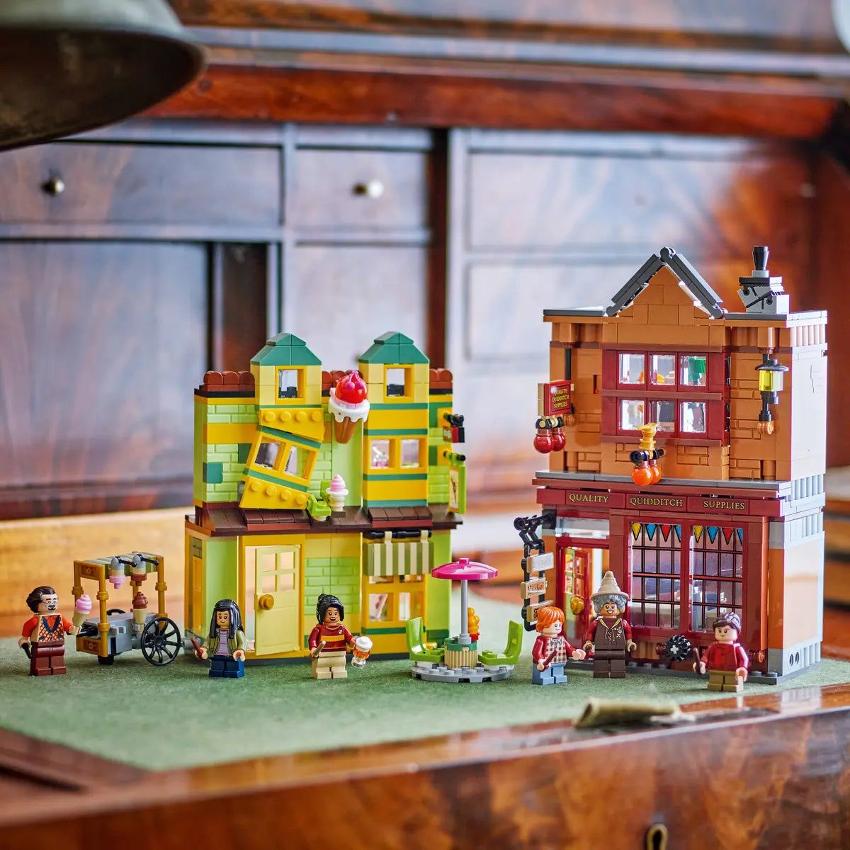 76452 LEGO Harry Potter - Accessori di Prima Qualità per il Quidditch e Gelateria