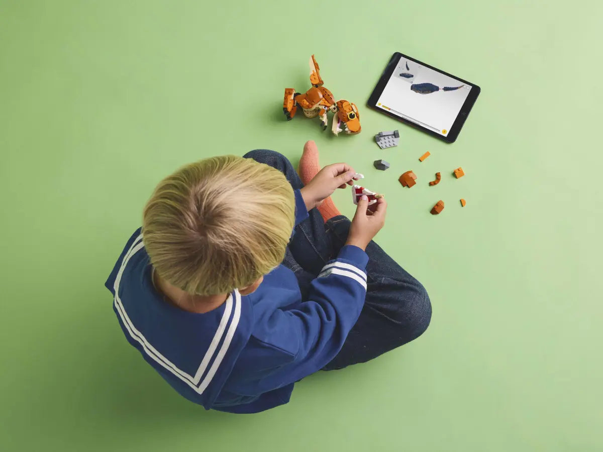 76967 LEGO Jurassic World - Little Eatie: T. rex