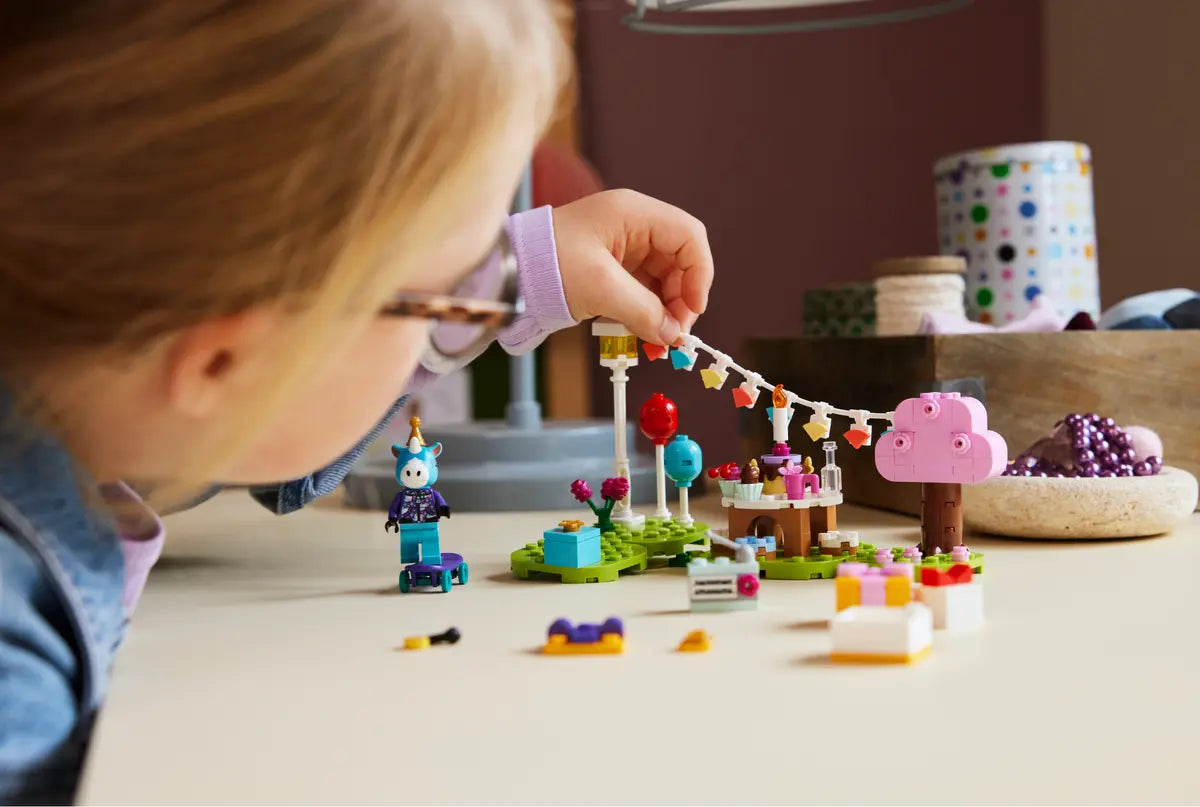 77046 LEGO® Animal Crossing™ - Festa di compleanno di Giuliano