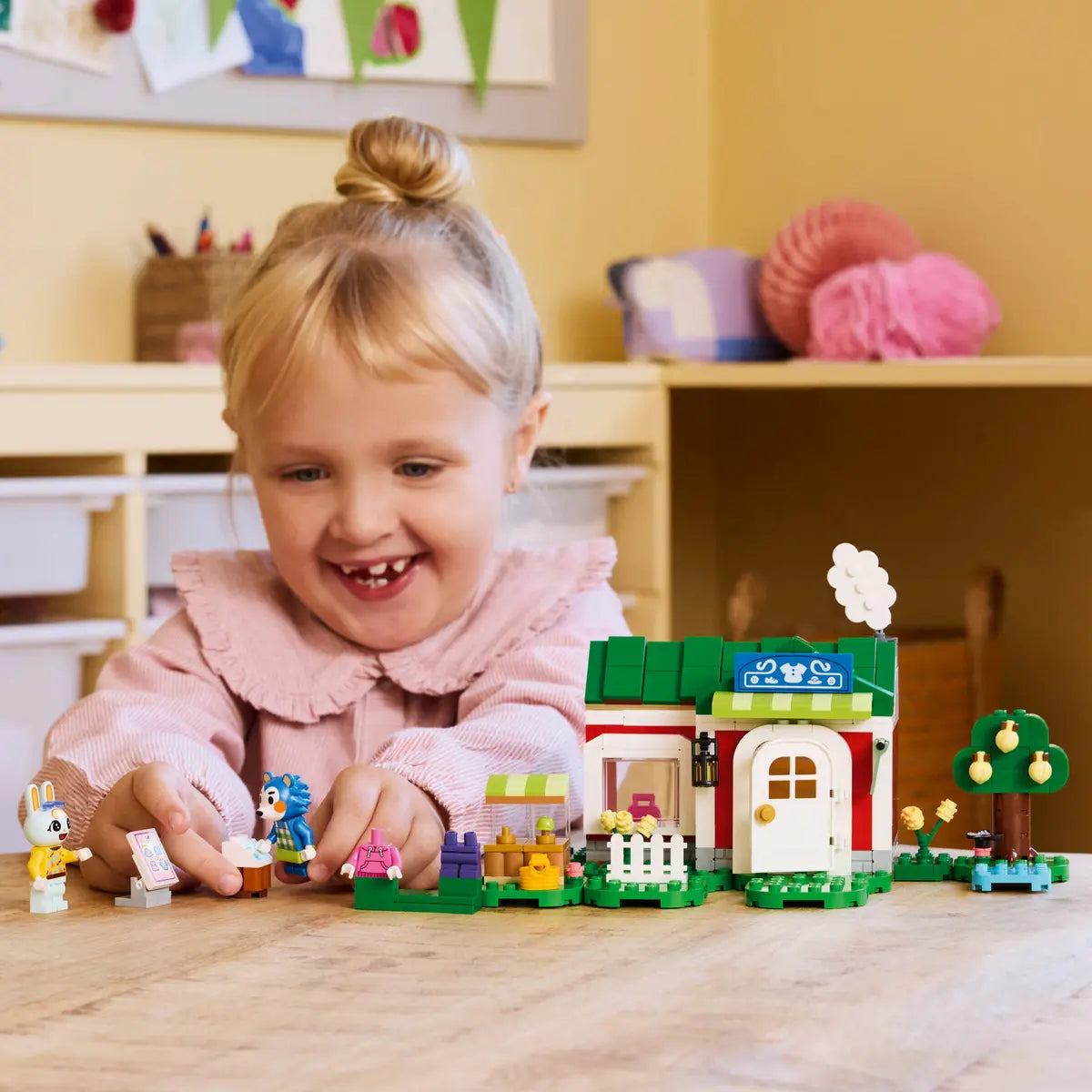 77055 LEGO® Animal Crossing™ - La sartoria delle Sorelle Ago e Filo