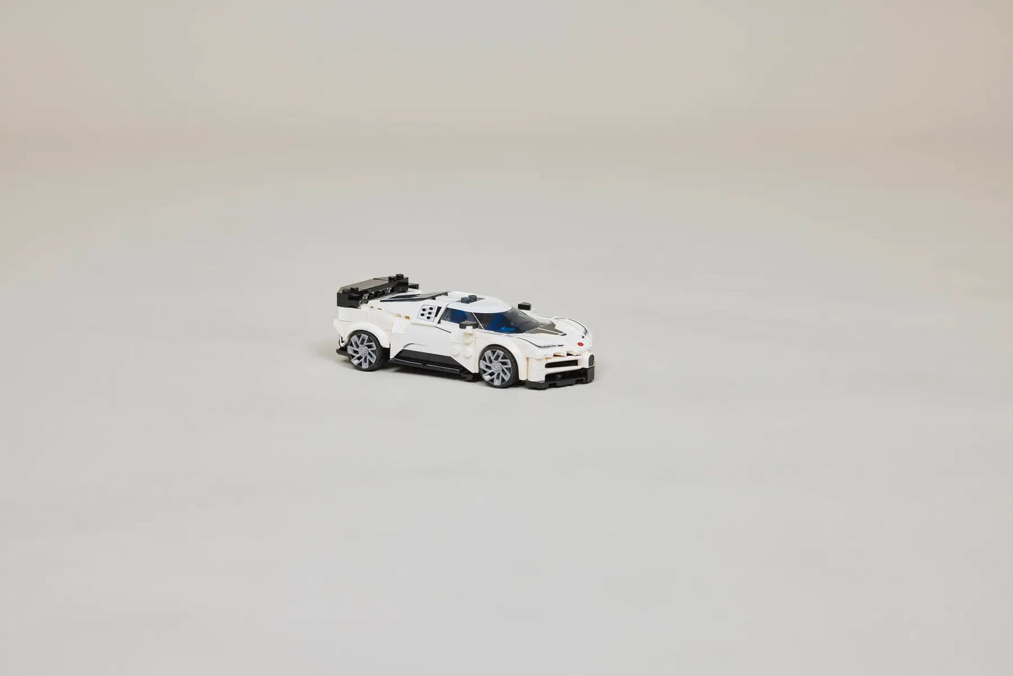 77240 LEGO Speed Champions - Hyper Sports Car Bugatti Centodieci