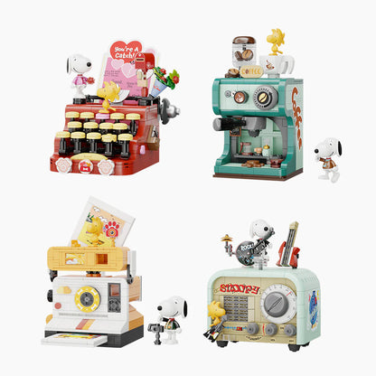 86913 PANTASY Snoopy - Typewriter