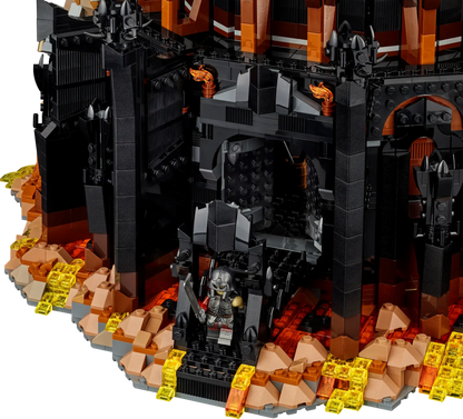 10333 ESCLUSIVA LEGO ICONS - Il Signore degli Anelli: Barad-dûr™