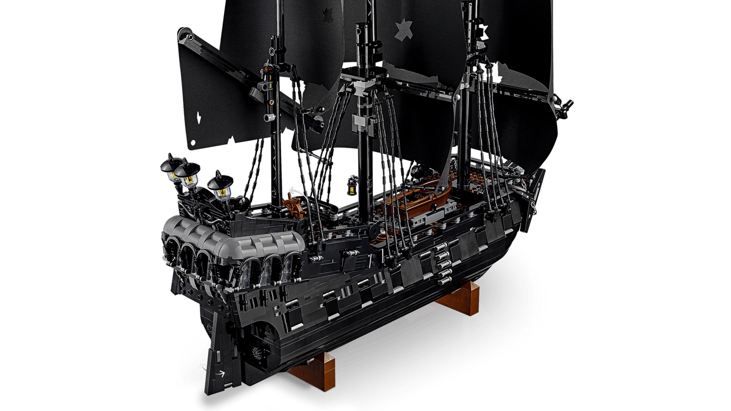 10365 LEGO ICONS - Nave pirata del Capitano Jack Sparrow
