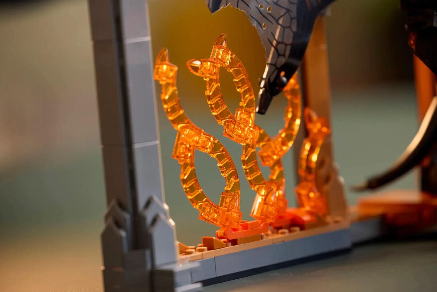 10367 LEGO ICONS - Il Signore degli Anelli: Book Nook del Balrog™