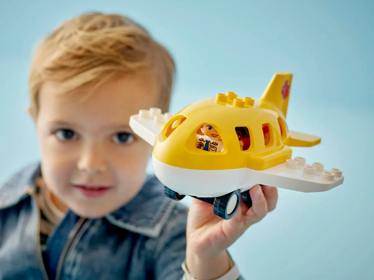 10443 Duplo - La prima volta in aeroporto