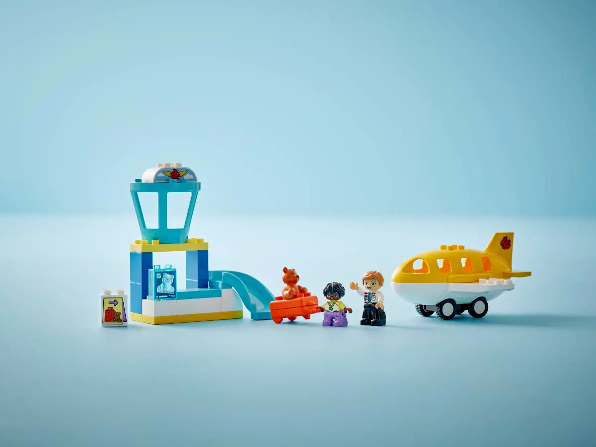 10443 Duplo - La prima volta in aeroporto