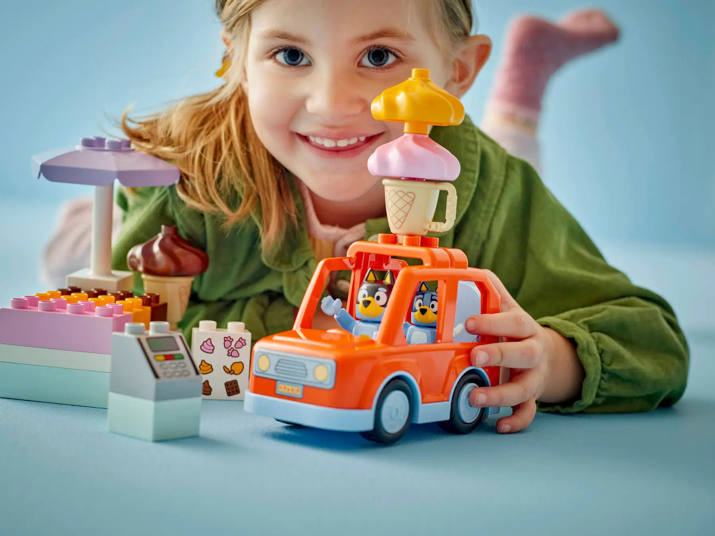 10458 LEGO DUPLO Bluey - Visita alla gelateria di Bluey