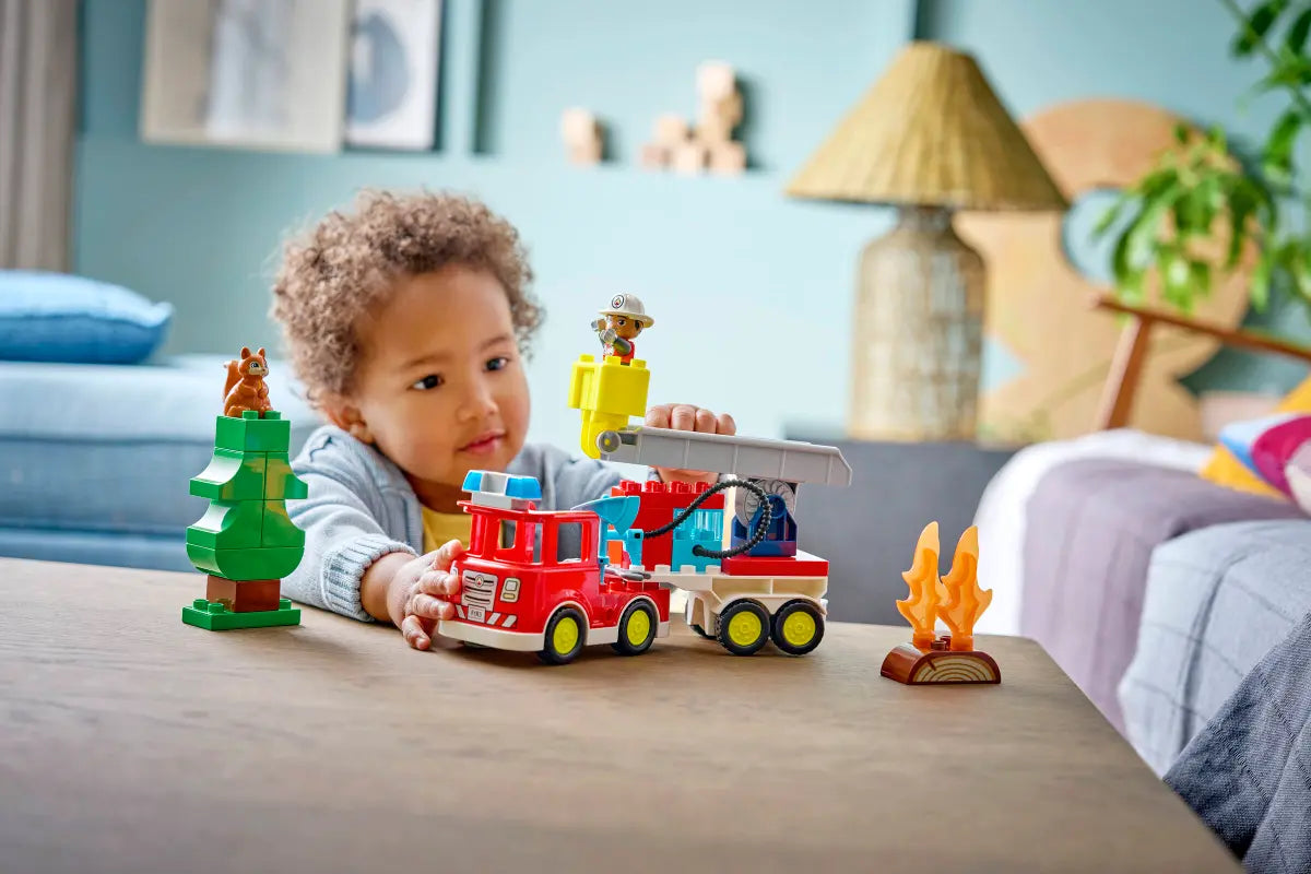 DISPONIBILE DA GENNAIO 2026 - 10473 Duplo - Autopompa con manichetta e pompiere