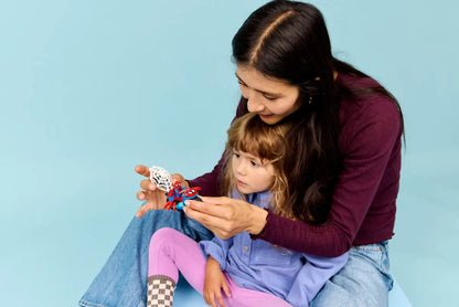 DISPONIBILE DA GENNAIO 2026 - 11206 LEGO Marvel Spiderman - Spidey sulla moto contro Rhino