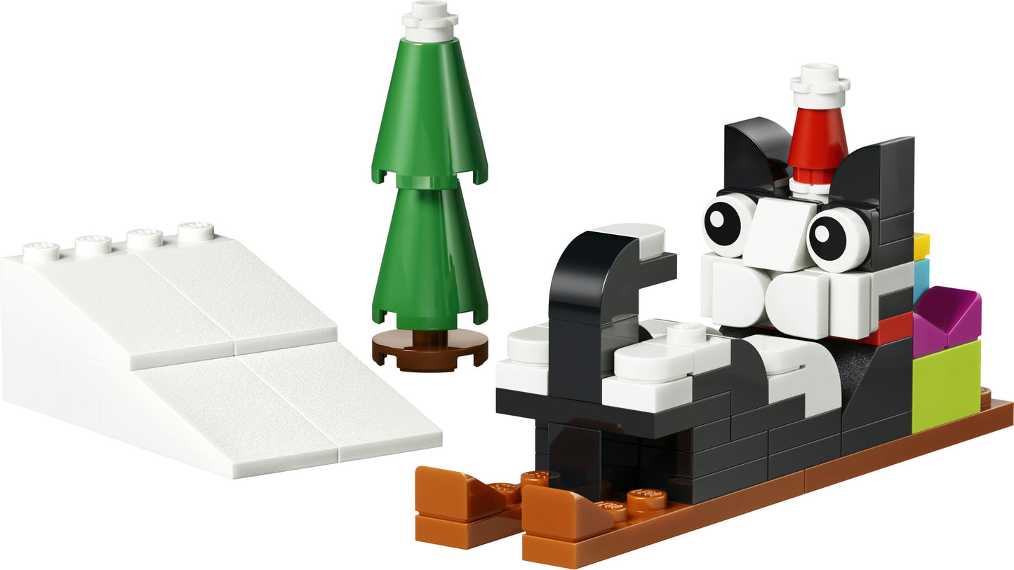 DISPONIBILE DA GIUGNO 2026 - 30718 LEGO Polybag Creator - Avventura sulla neve di Claus il gatto