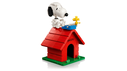 DISPONIBILE DA GIUGNO 2026 - 21368 LEGO IDEAS - Peanuts: la cuccia di Snoopy