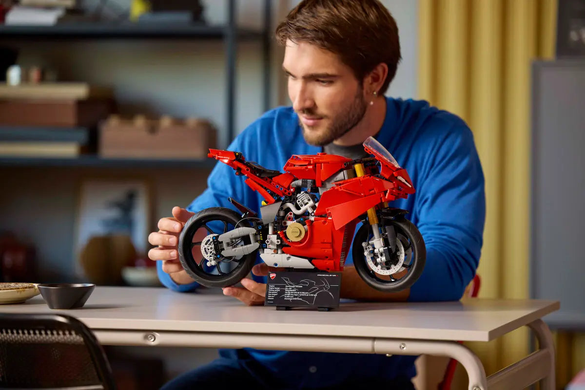 42202 LEGO Technic - Motocicletta Ducati Panigale V4 S