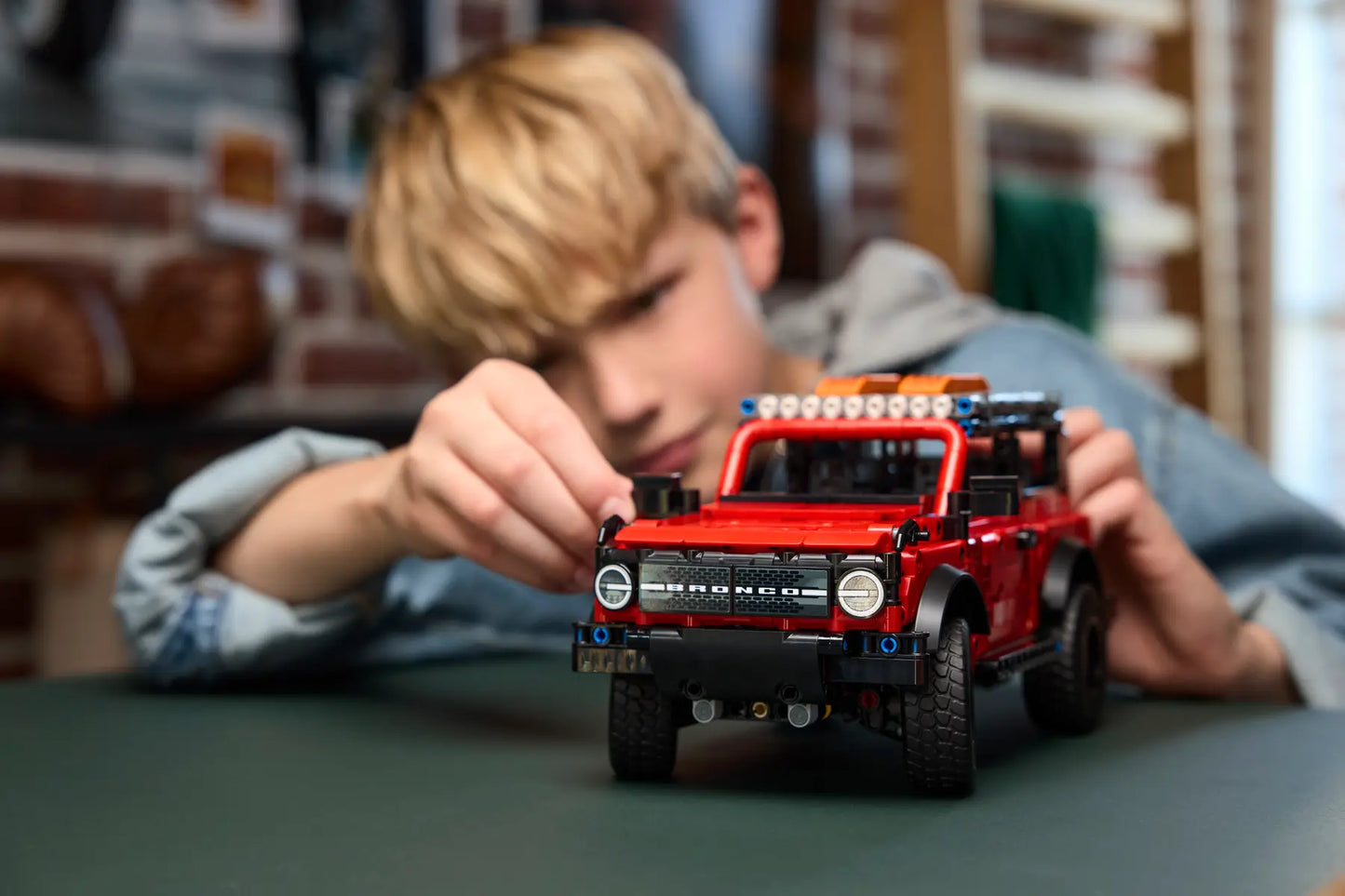 42213 LEGO Technic - SUV Ford Bronco®
