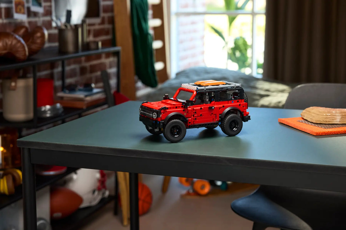 42213 LEGO Technic - SUV Ford Bronco®