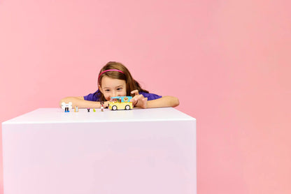 DISPONIBILE DA GENNAIO 2026 - 42678 LEGO - Friends - Furgone di accessori per animali