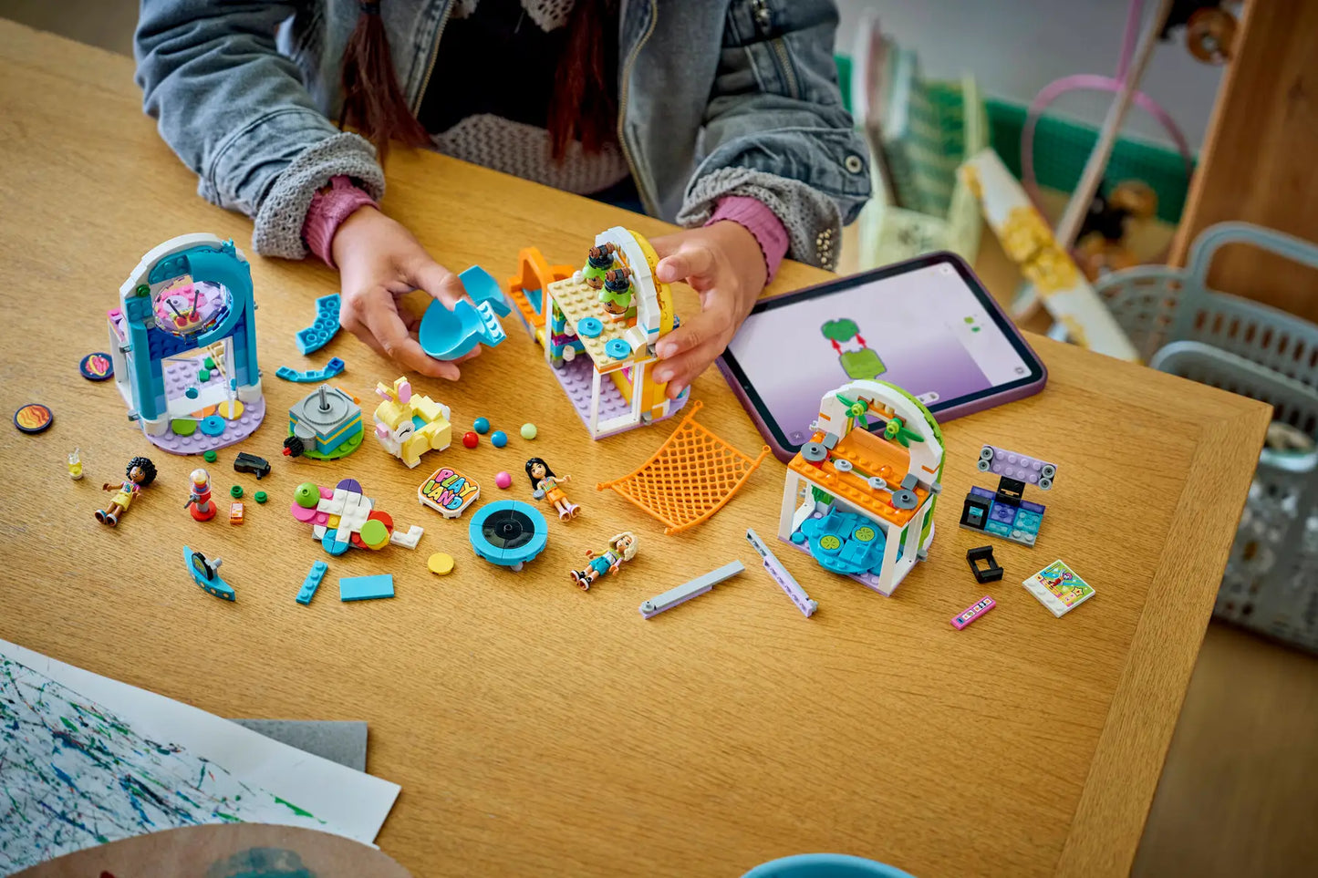 DISPONIBILE DA GENNAIO 2026 - 42686 LEGO - Friends - Parco giochi al coperto