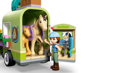 DISPONIBILE DA GENNAIO 2026 - 42695 LEGO - Friends - Rimorchio per cavallo e puledro