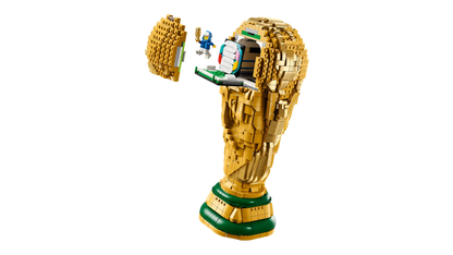 DISPONIBILE DA MARZO 2026 - 43020 LEGO Editions - Trofeo ufficiale Coppa del Mondo FIFA
